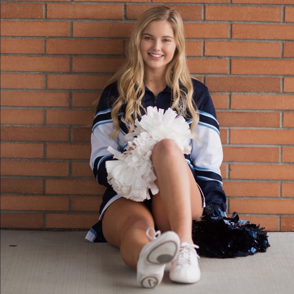 Meet your Posher, Emma